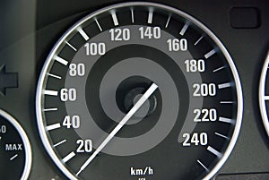 Speed gauge