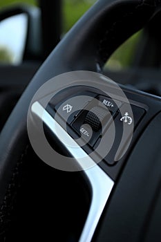 Speed limitation on a steering wheel in modern car