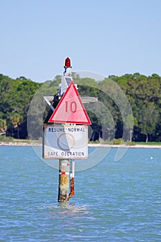 Speed sign in Tampa Bay