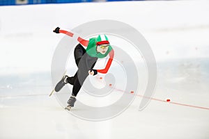 Speed skatig sportsman photo