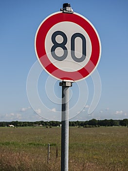 Speedlimit-80-Sign