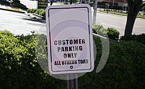 Spelling Error Parking Sign