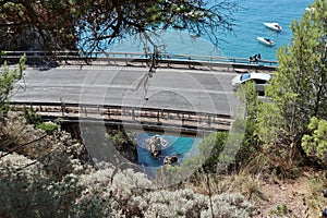 Sperlonga - Scorcio del viadotto sulla Baia delle Sirene dal sentiero photo
