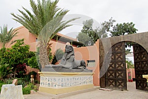 Sphinx statue small copy near entrance to the hotel