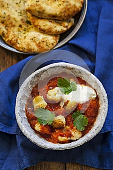 Spicy cauliflower curry