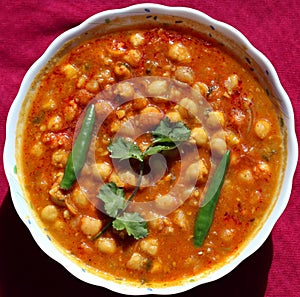 Spicy chana masala - white chickpea