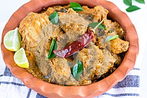 Spicy Indian Chicken Curry - Chettinad Chicken