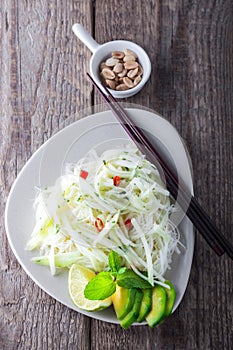 Spicy kohlrabi noodles