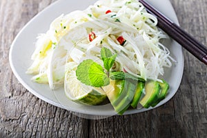 Spicy kohlrabi noodles