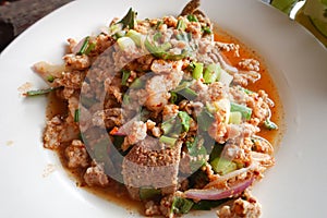 Spicy minced pork salad, minced pork mash with spicy