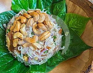 spicy pomelo salad thai style