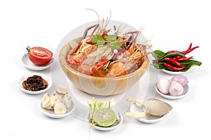 Spicy prawn soup (Tom Yum Kung)