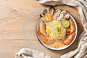 spicy shrimps spaghetti pasta (Tom Yum Goong)