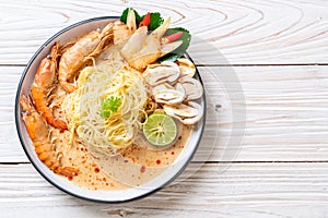 spicy shrimps spaghetti pasta (Tom Yum Goong)