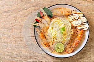 spicy shrimps spaghetti pasta (Tom Yum Goong)