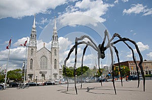 Spider Statue - Ottawa - Canada