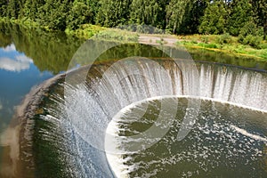 Spillway dam