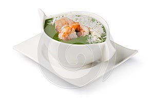 Spinach cream soup with shrimp