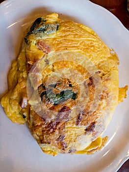 Spinach ham and cheese omlette