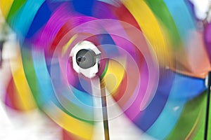 Spinning pinwheel colors
