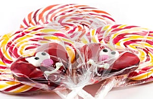 Spiral fruit lollipops
