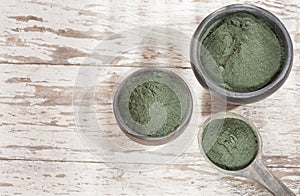 Spirulina algae powder in the bowls