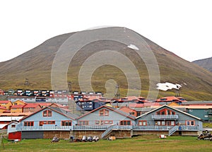 Norway, Spitsbergen: Summer cityscape of Longyearbyen