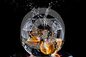 The splashes of water in the subject of photography