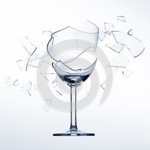 Splintering wine glass