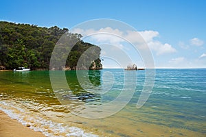 Split Apple Rock, Abel Tasman National Park, New Zealand