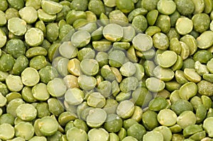 Split green peas macro