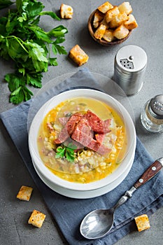 Split pea soup with smoked ham and croutons