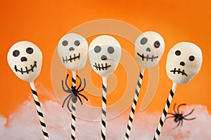 Spooky cake pops