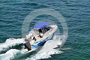 Sport Boat Powered by a Single Outboard Engine