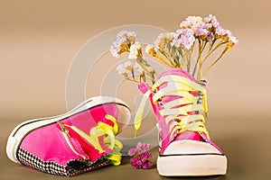 Sports shoes with flowers