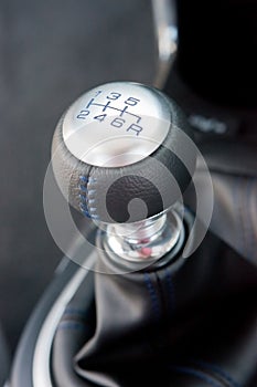 Sportscar gear shifter