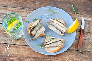 Sprats bread