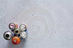 Spray cans graphically on concrete