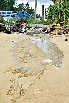Spreading pollutions on beach