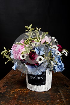 A spring and summer bouquet photo