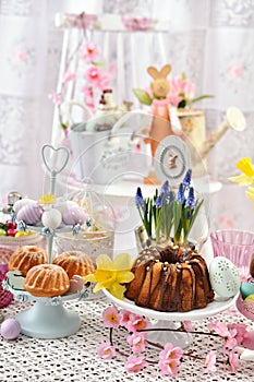 Spring table with easter cakes
