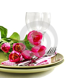 Spring table setting with tulips