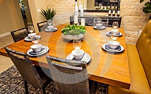 Sqare Dining Room Table With Place Settings