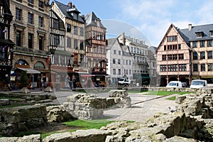 Plaza la ciudad santo en Francia 