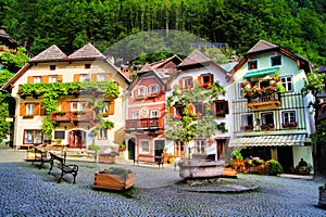 Námestie v vysokohorský rakúsky obec 