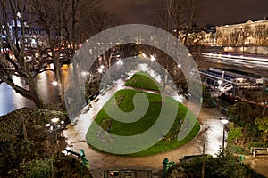 Square du Vert-Galant in Paris