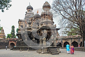Sri Kashi Vishweshwar Temple in the Sangam Mahuli town of Satara district