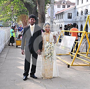 Sri Lankan bride and groom