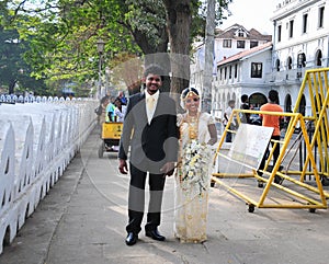 Sri Lankan bride and groom