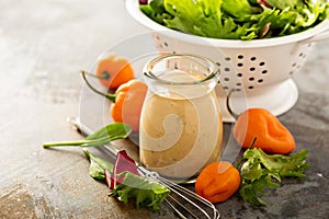 Sriracha ranch salad dressing